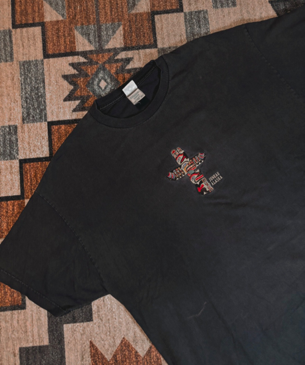 vintage juneau alaska totem embroidered tee tshirt